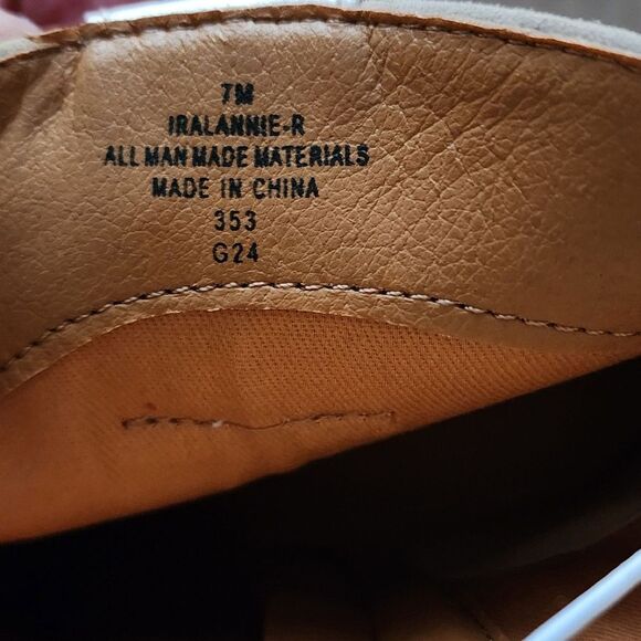 NWT Indigo Rd. Iralannie-R Cream Western Ankle Boots Women's 7M - Picture 2 of 5